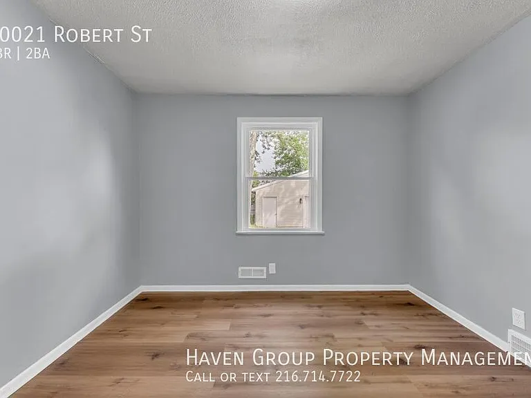 30021 Robert St — Photo 13