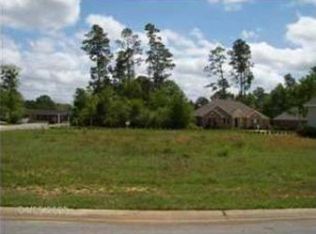 4821 Grove St, Crestview, FL 32539