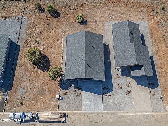4th image of 2041 E Rimstone Dr
