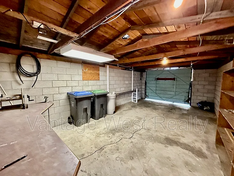 840 Bernard Ave — Photo 41