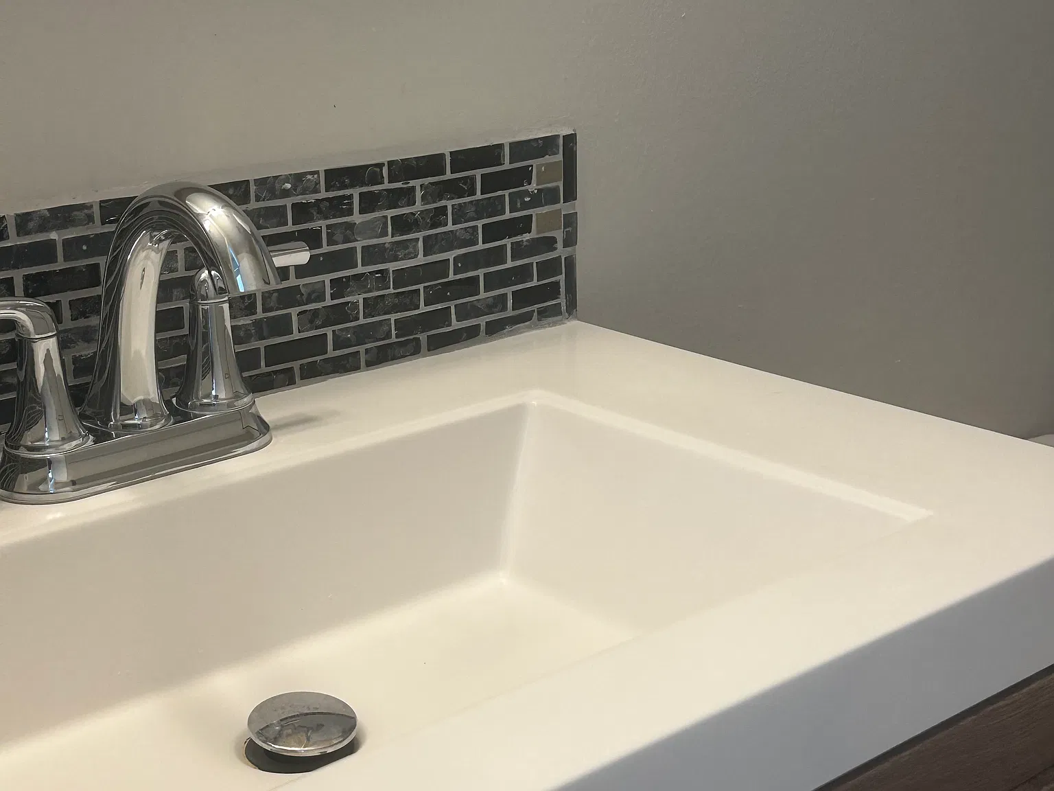 3 bed, 1150 sqft, $1,950 — Photo 1