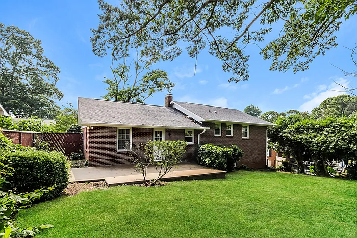 1538 Abbey Ct — Photo 13