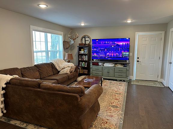 2nd image of 352 Janice Dr