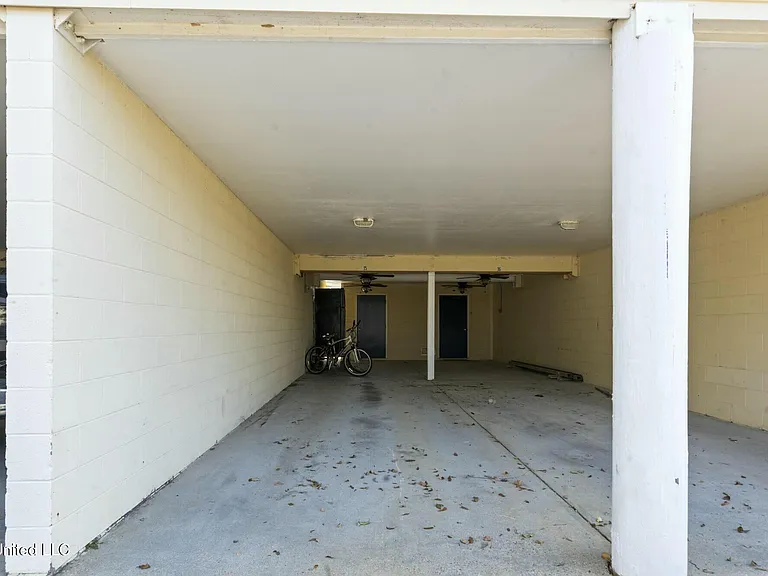 2421 Beachview Dr #H15 — Photo 21