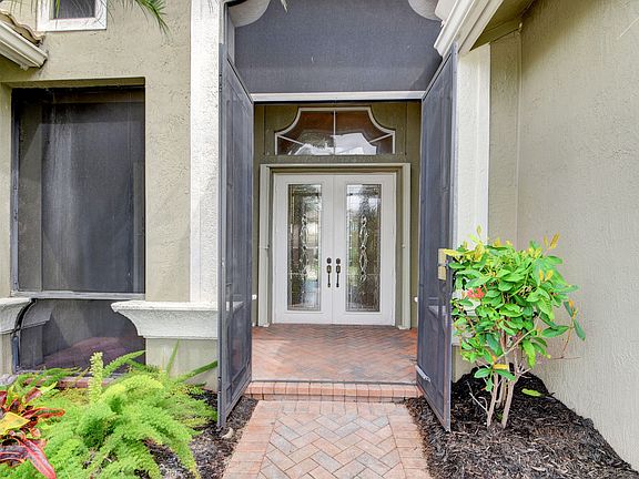 3rd image of 4372 Silver Glen Drive