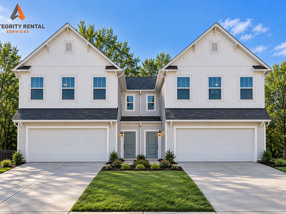 106 Lorcan Ln