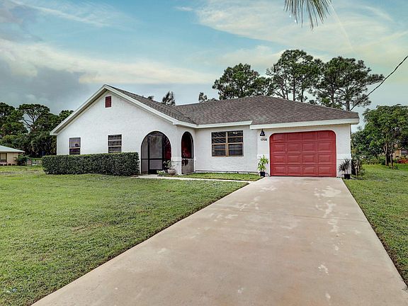 3rd image of 1708 SE Manth Ln