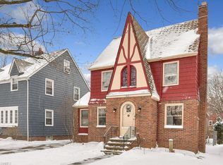 898 Keystone Dr, Cleveland Heights, OH