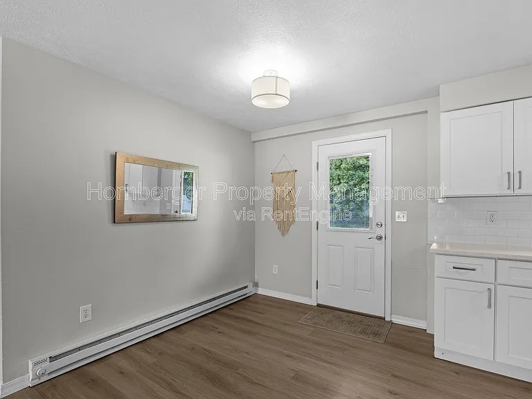 3816 S Bowdish Rd — Photo 10