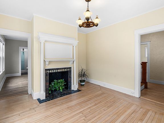 5th image of 172 Harris St