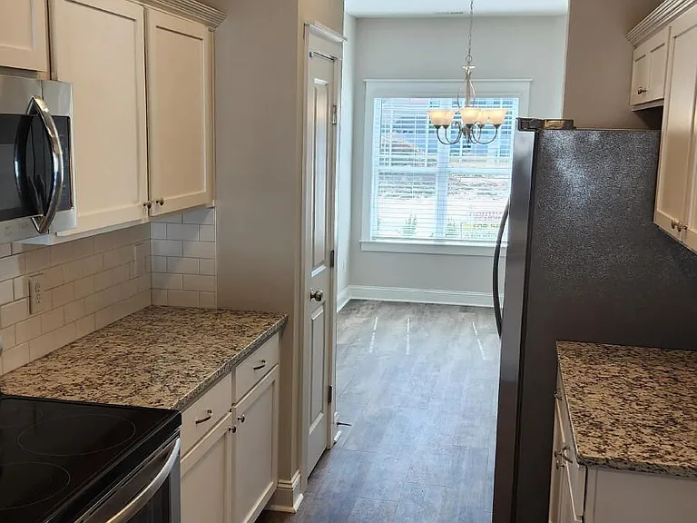 1815 Fox Den Way #3 — Photo 11