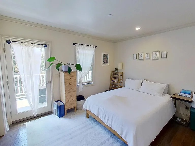 1318 San Andres St #C — Photo 21