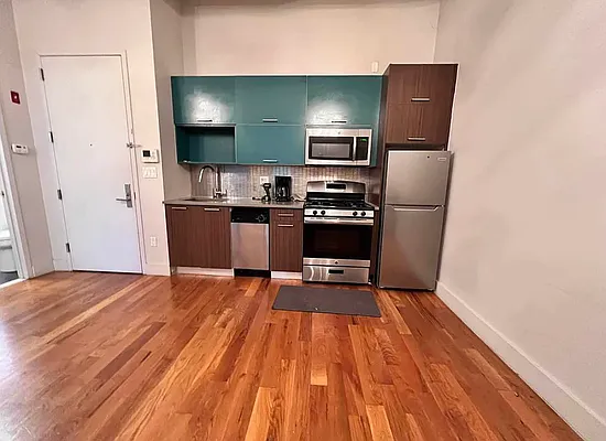 Rented by ERNY LLC | media 3