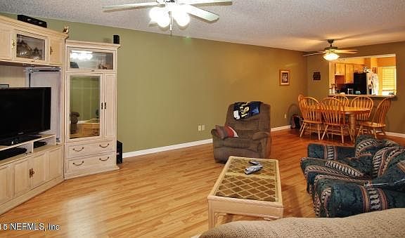 5th image of 4467 Melissa Ct W