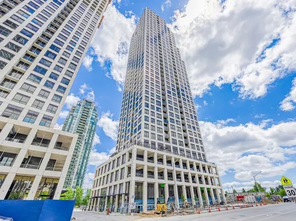 36 Elm Dr W #2208, Mississauga, ON L5B 1L9