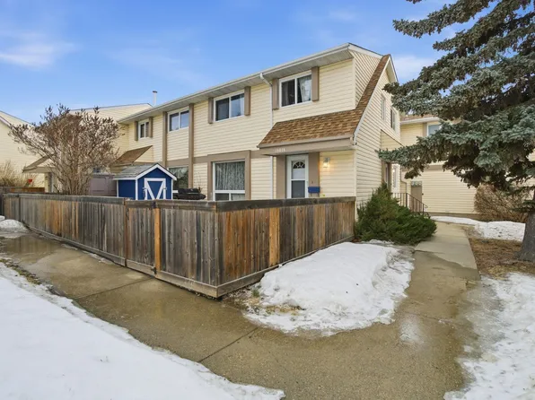 15016 51st St NW, Edmonton, AB T5A 3N8