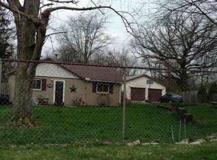 1247 Folk Rd, Fairborn, OH 45324