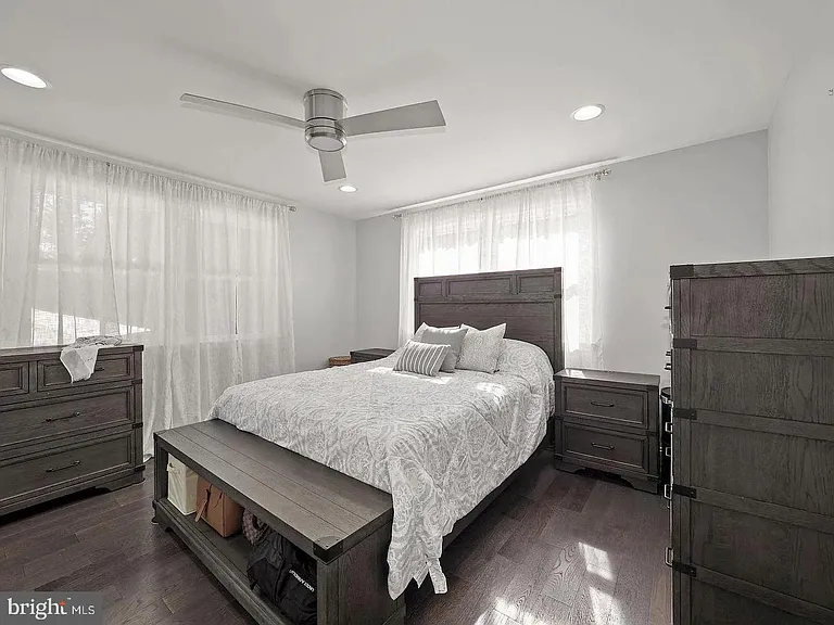 2605 Arcola Ave — Photo 12