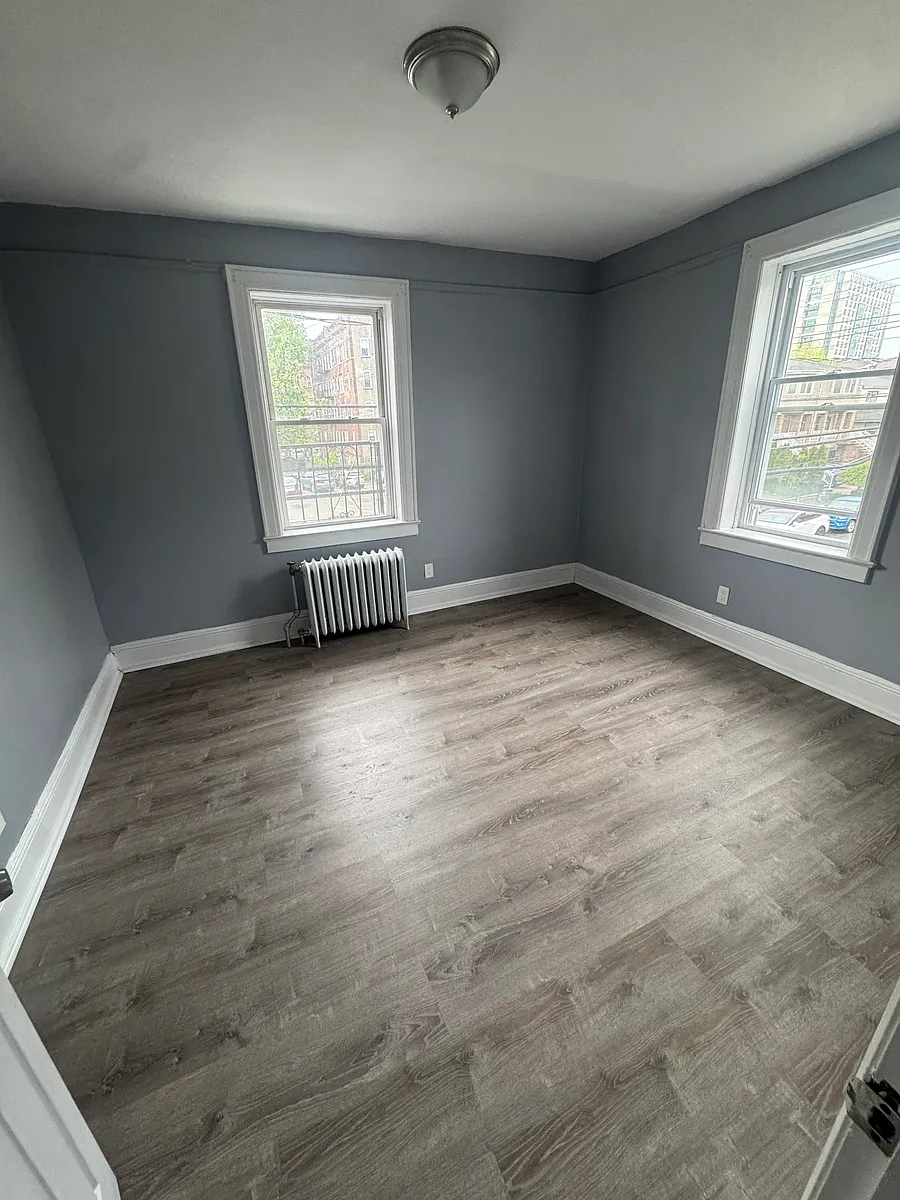 Building Photo - 251 Lafayette Ave #12