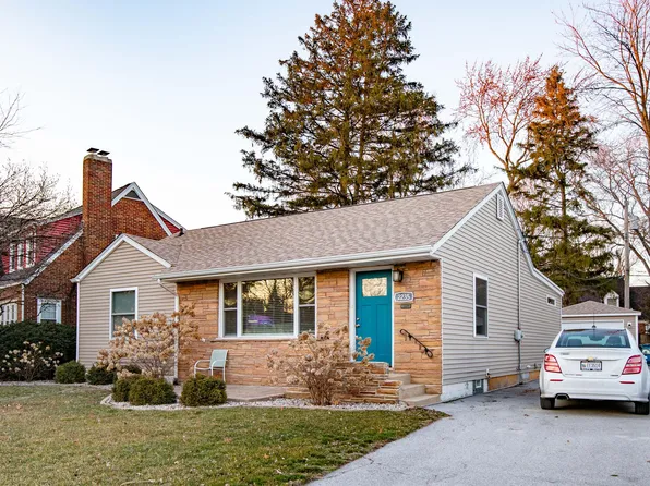 2235 Oakdale St, Highland, IN 46322