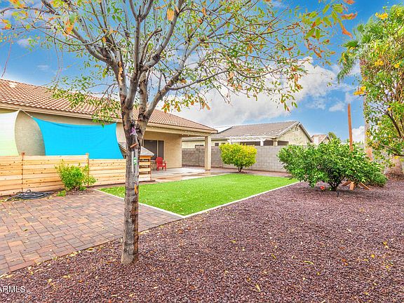 3rd image of 17793 W Desert Ln