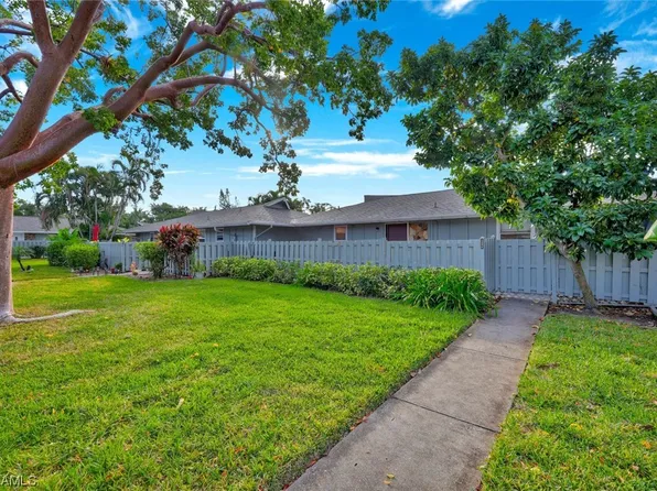 4259 Island Cir #5, Fort Myers, FL 33919