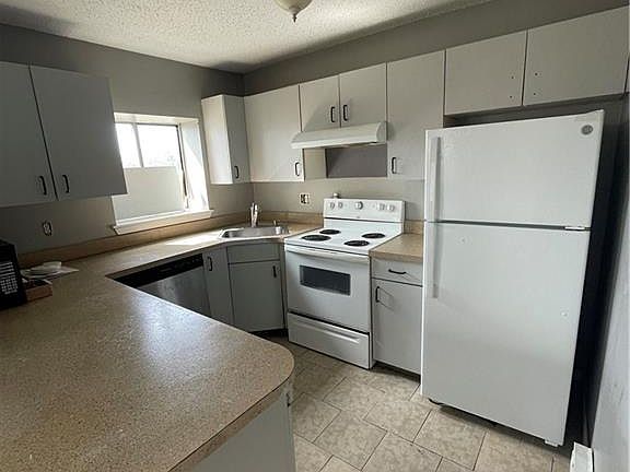 3rd image of 925 Oronoke Rd Unit 30A