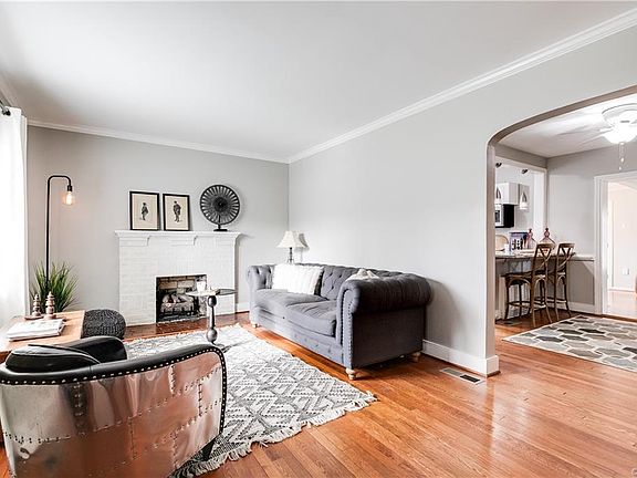 3rd image of 4516 Park Ave