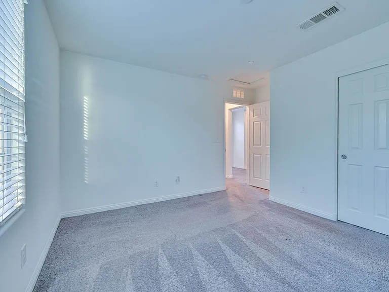 5202 Dubris Dr — Photo 39