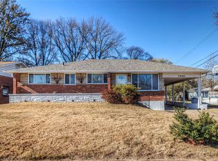 1245 Spring Valley Dr, Florissant, MO 63033