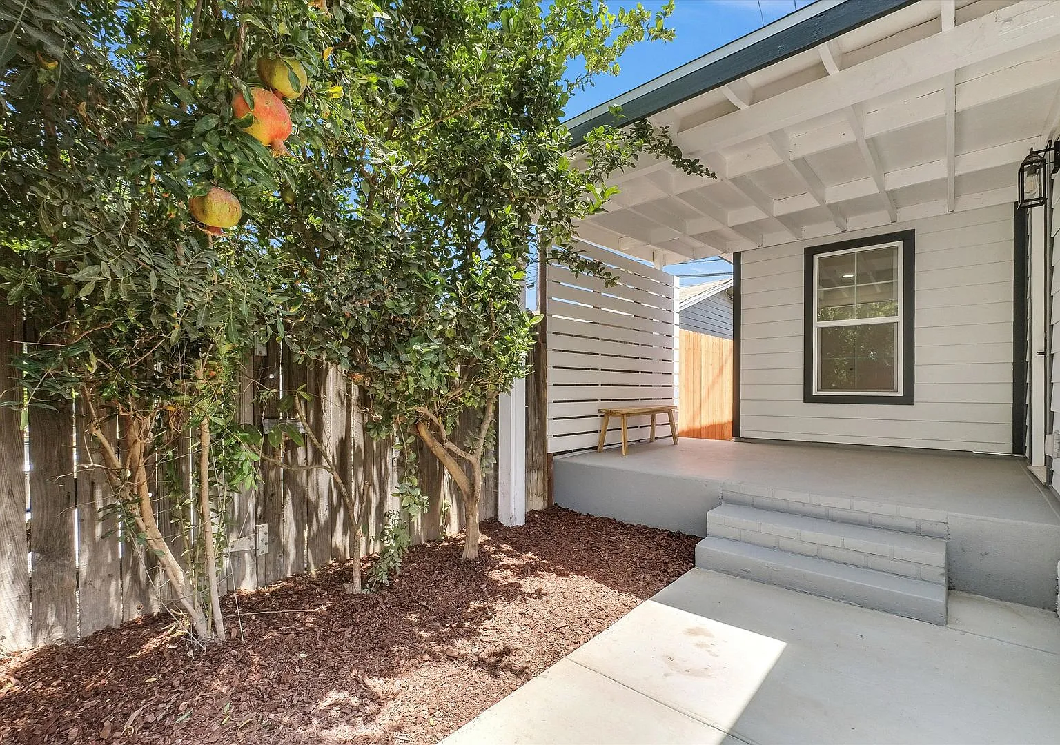 Spacious Remodeled 3 Bed, 2 Bath Home in Prime Downtown Fullerton 2 Parking Spaces! — Photo 3