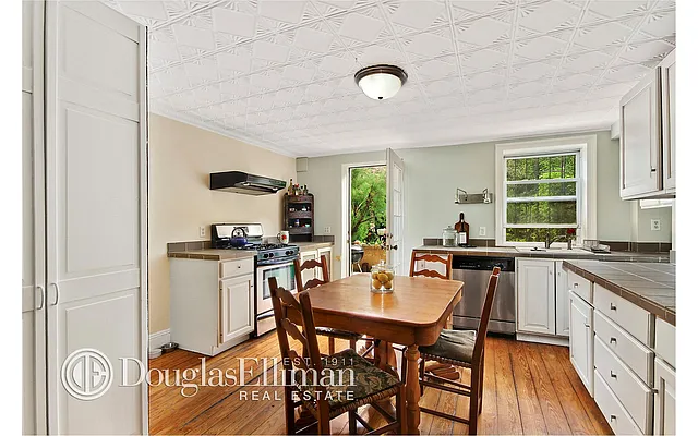 Rented by Douglas Elliman | media 9