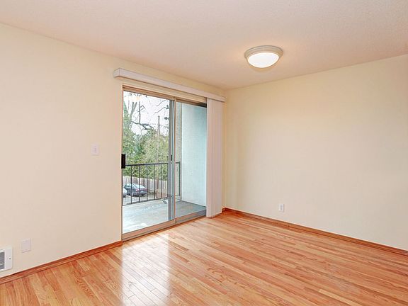 3rd image of 52 W Etruria St APT 203