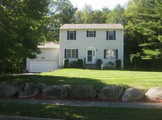 16 Cobblestone Ter, Coventry, RI 02816