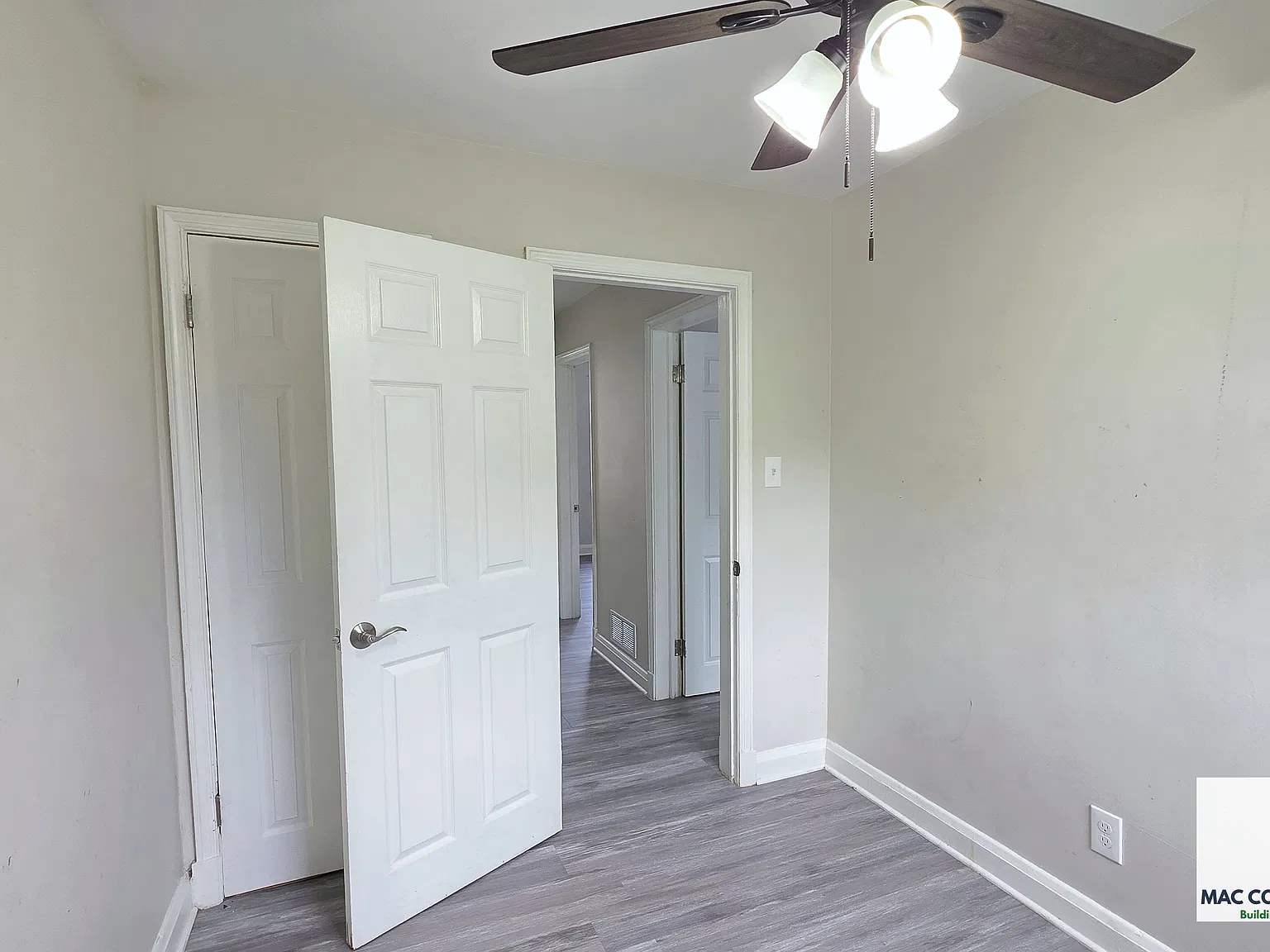 3 bed, 1.5 bath, $2,500 — Photo 2