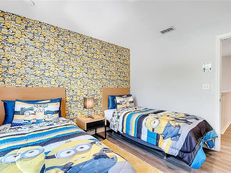 2713 Bushman Dr — Photo 17