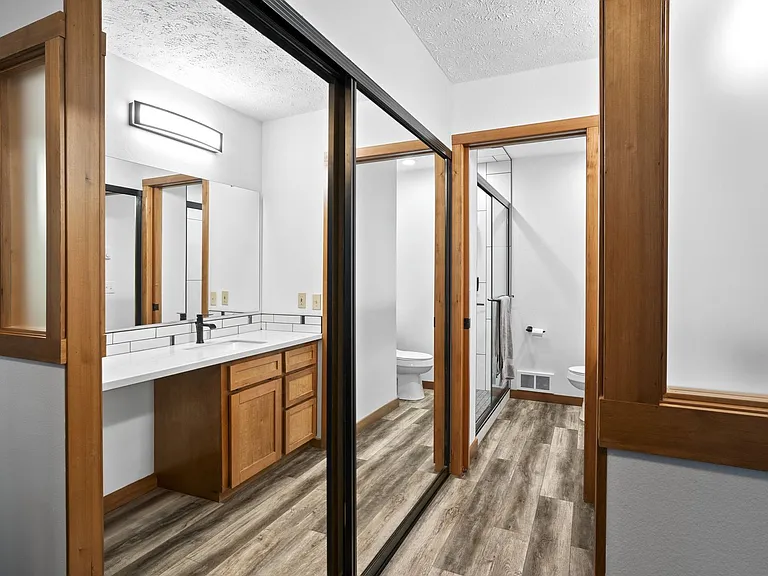 113 S Neyland Ave — Photo 4