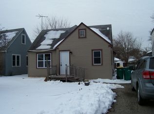 1328 North Ave, Round Lake Beach, IL