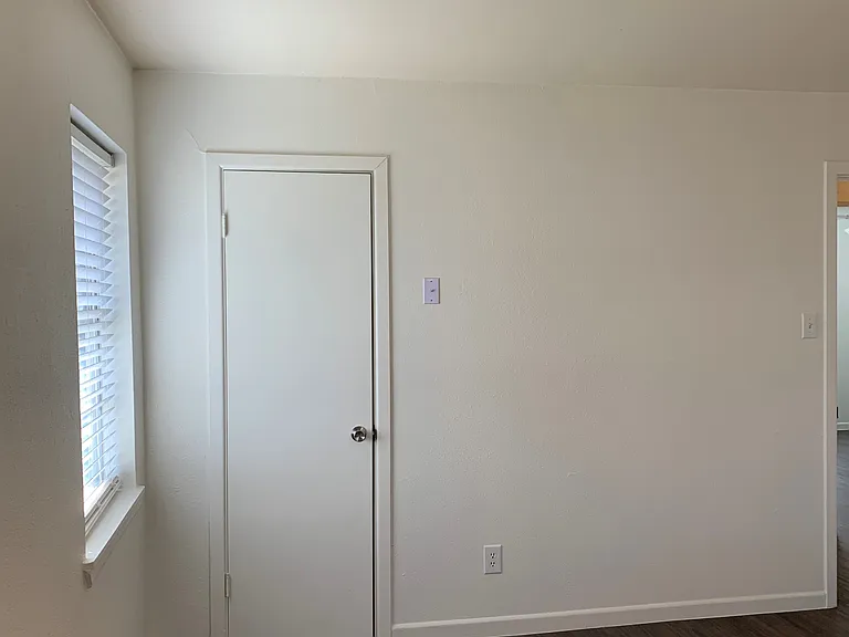1526 Glenwood Dr — Photo 6