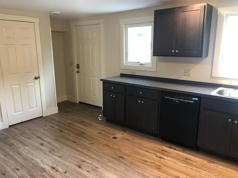 Entrance to kitchen
