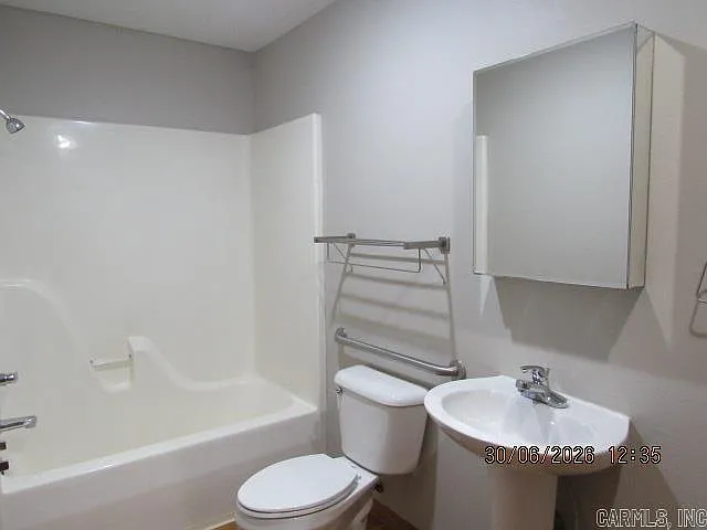 720 E German Ln #10 — Photo 9