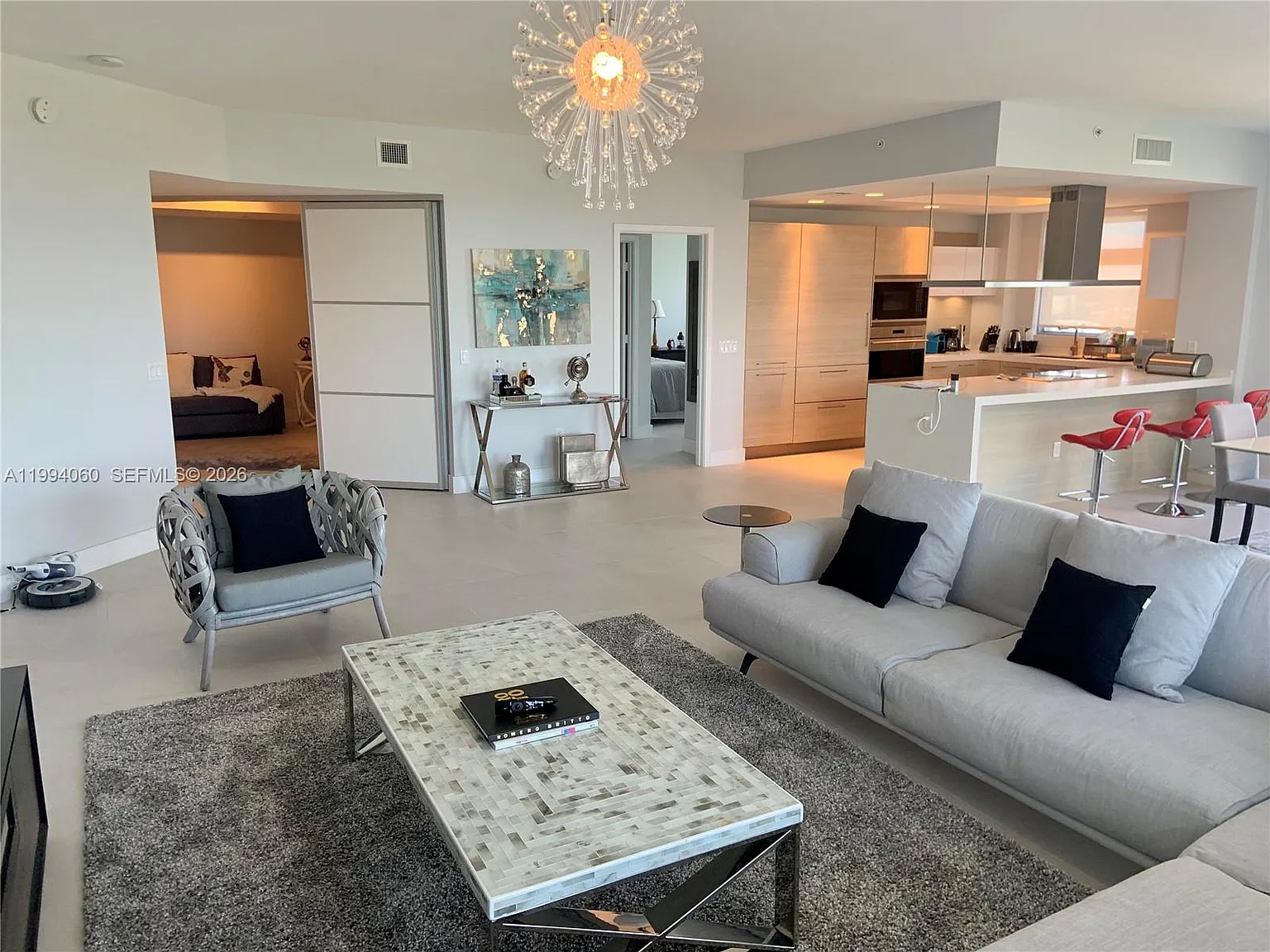 Marina Palms Residences — Photo 2