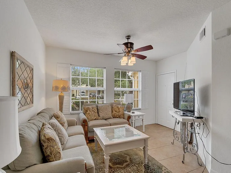 158 SW Peacock Blvd #30105 — Photo 7