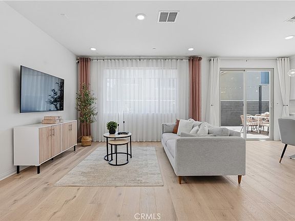 5th image of 3482 Ivy Way