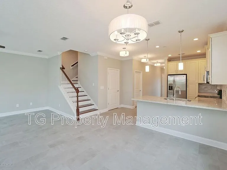 2656 Almonaster St — Photo 5