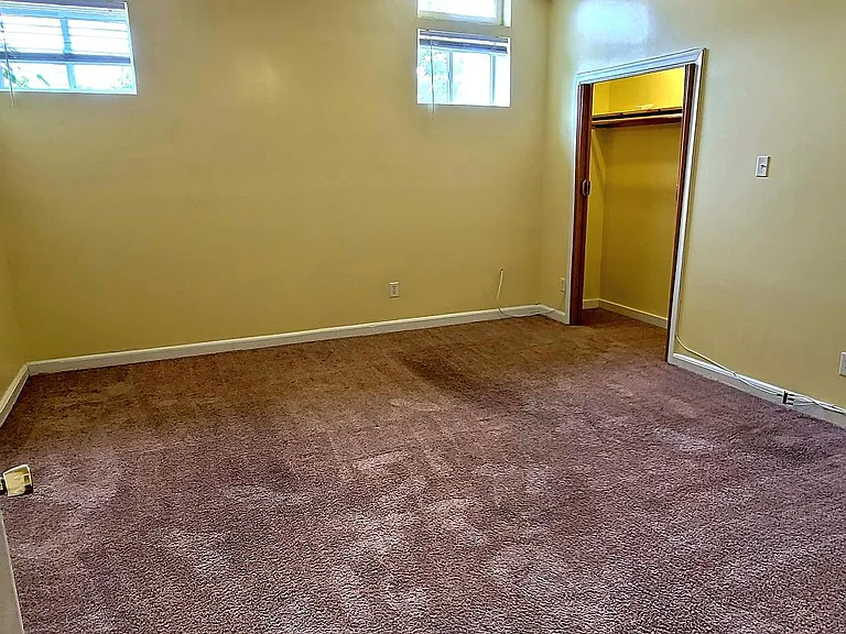 3105 E Marshall St — Photo 17