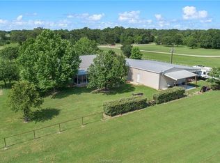 9967 Oxford Cemetery Rd, Madisonville, TX 77864