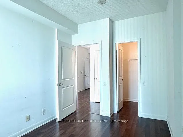 17 Anndale Dr #Penthouse 201 — Photo 13