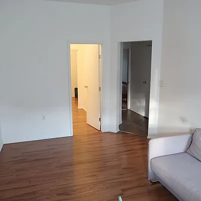 Rented by Nooklyn NYC LLC | media 4