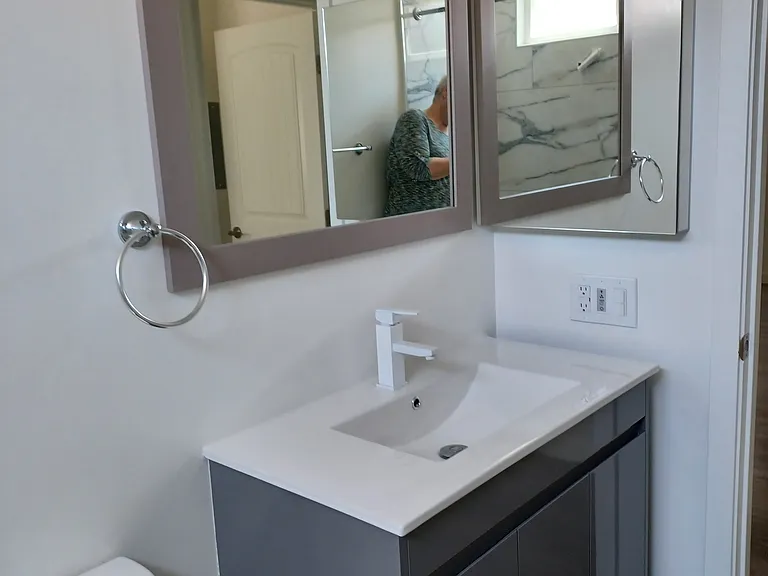 1311 N Broadway #100 — Photo 9